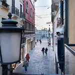 Officine Cavour Casa Dei Leoni Centro Storico Apartamento Padua