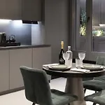 Officine Cavour Casa Dei Leoni Centro Storico Apartamento *