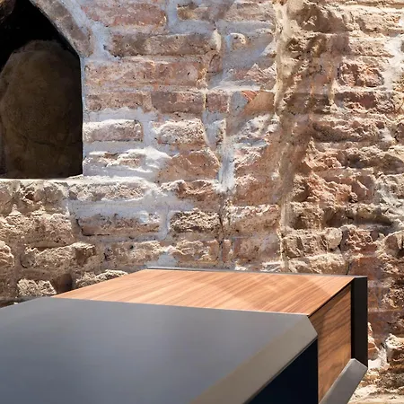 Apartman Officine Cavour Casa Dei Leoni Centro Storico *