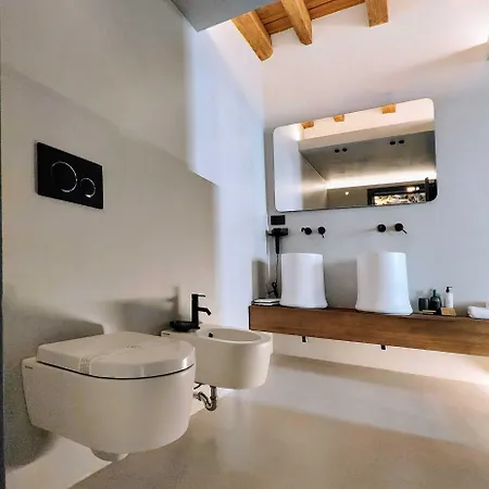 Apartman Officine Cavour Casa Dei Leoni Centro Storico *