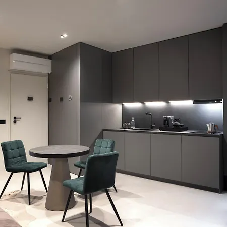 Apartment Officine Cavour Casa Dei Leoni Centro Storico